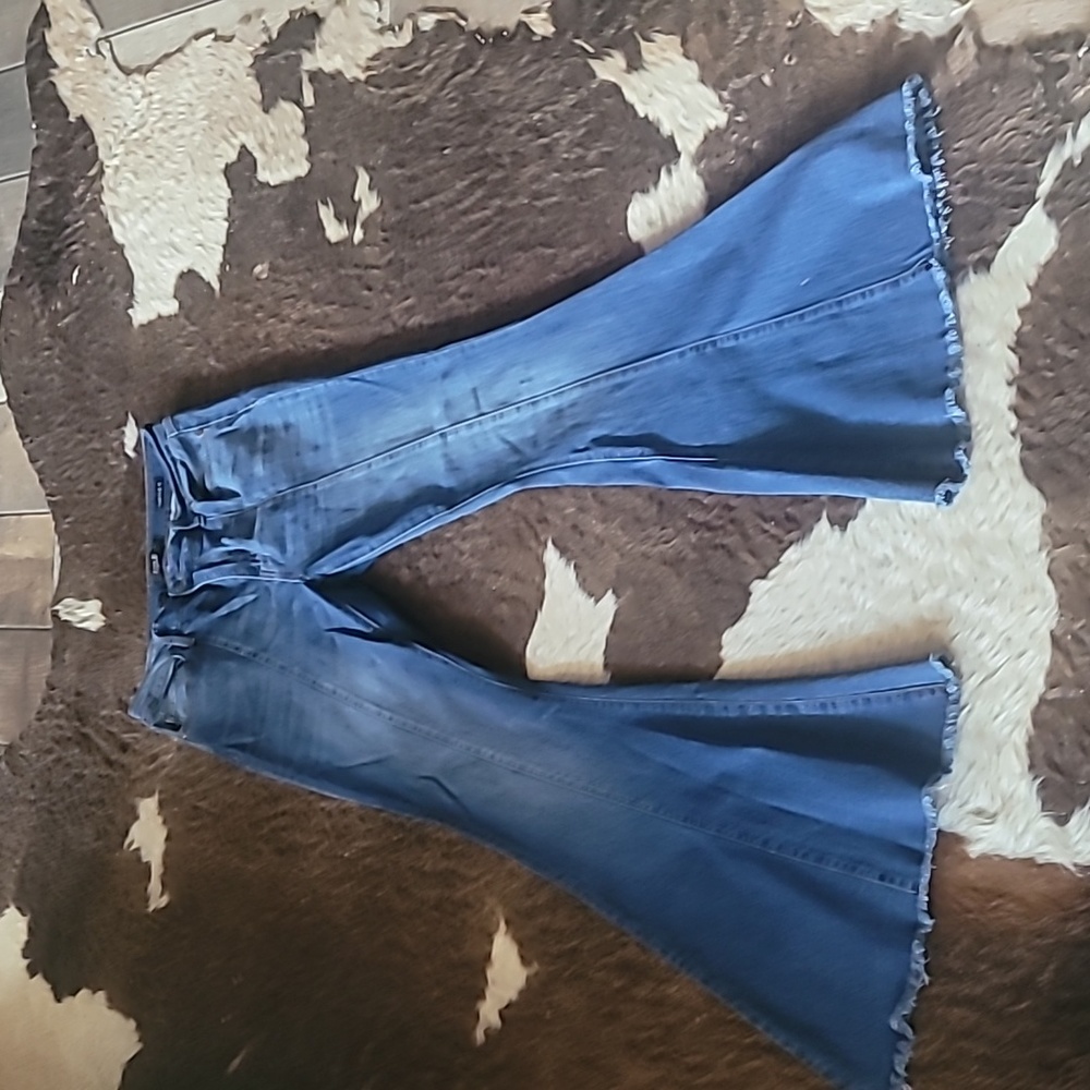 Women's Judy Blue Bell Bottom Jeans